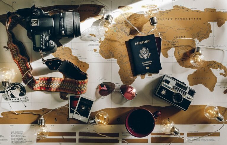 Tech Travel Essentials: Gadgets Worth Packing